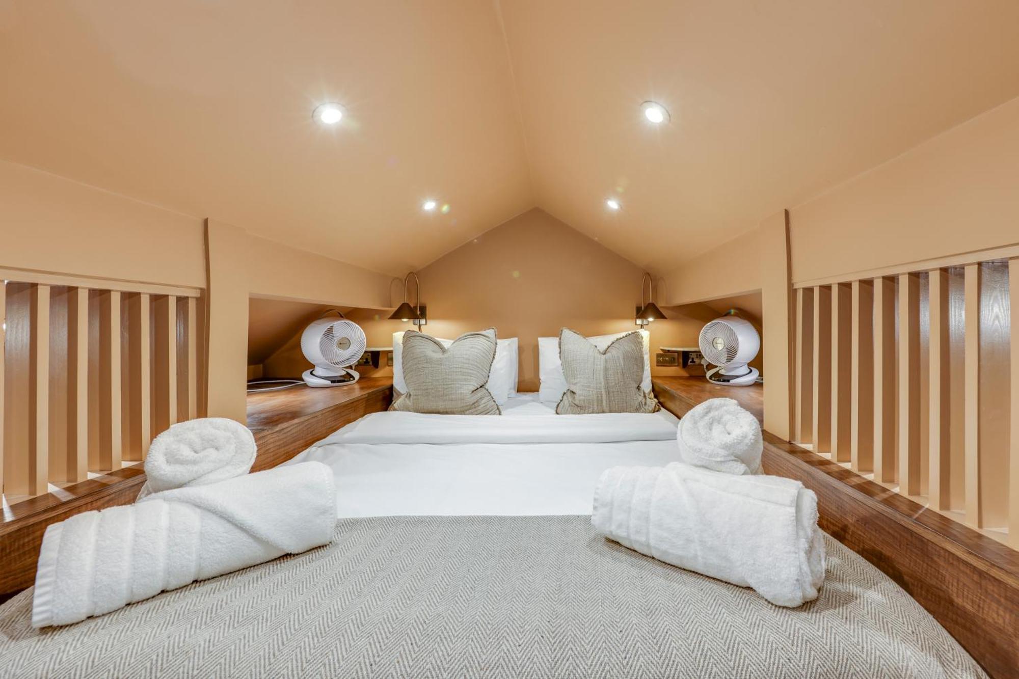 Apartments For Two In Brand New Luxury Rural Farmhouse Escape Ramsbottom Exterior foto